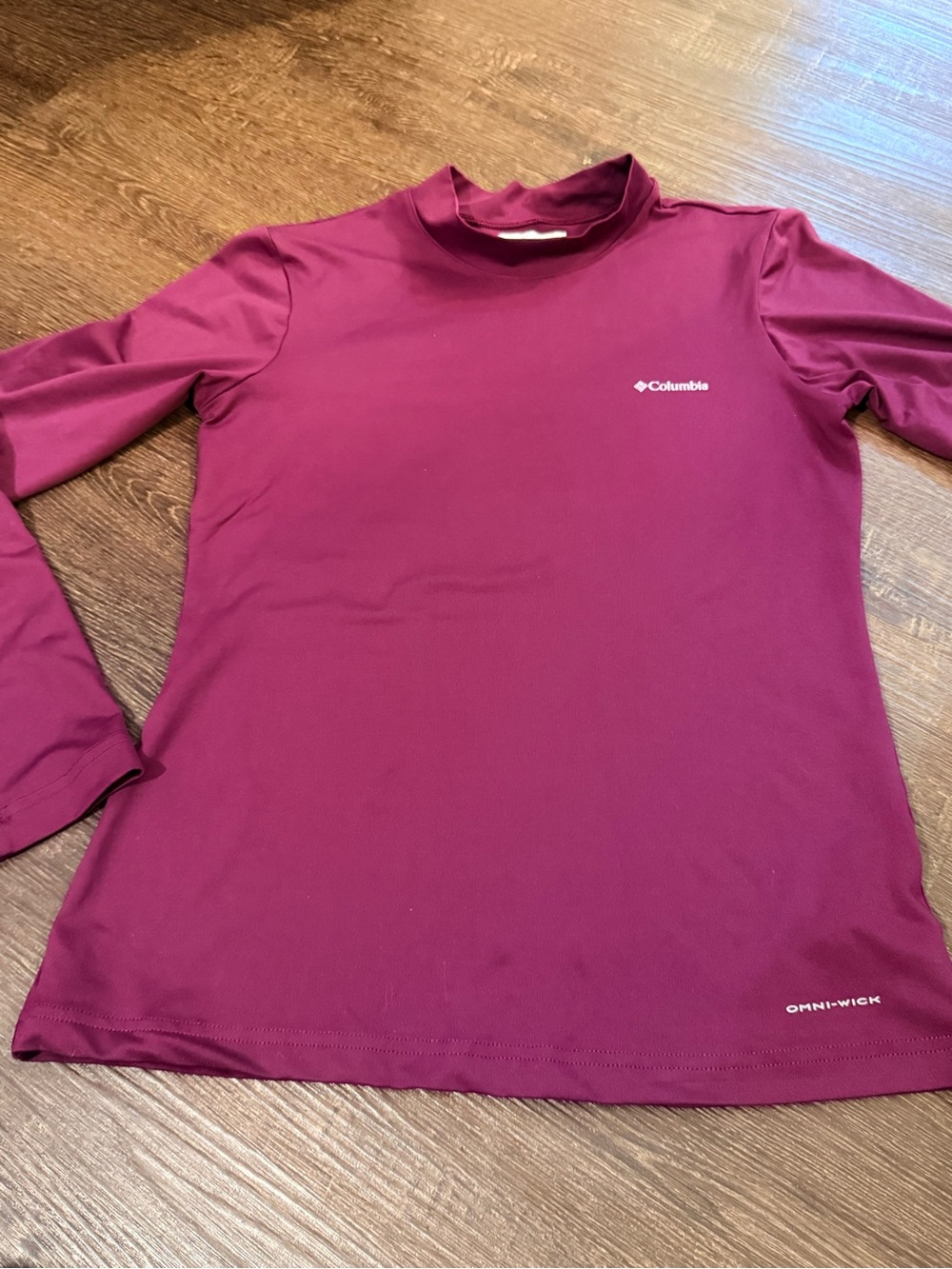 Columbia Women's Long-Sleeve Performance Top - Plum/Magenta sz Small
